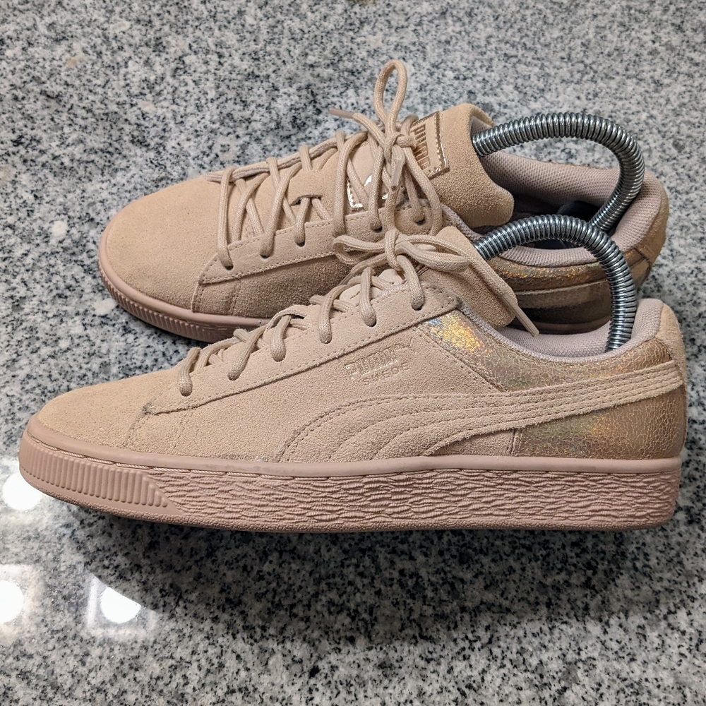 Puma Classics with holographic detail